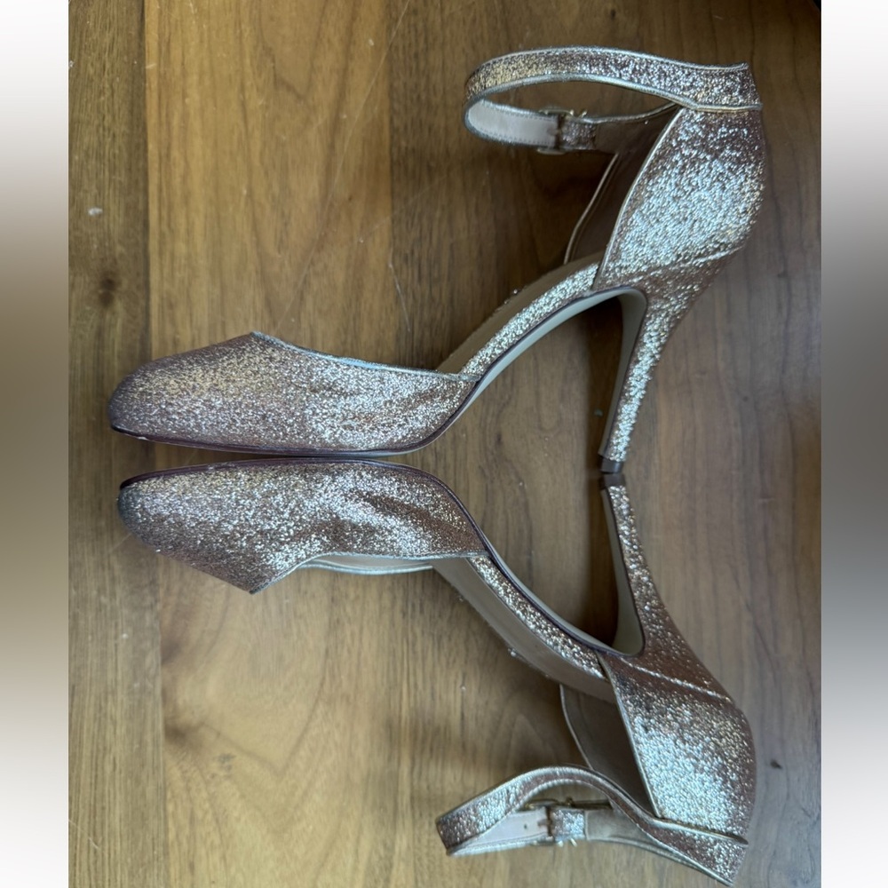EUC J.Crew Glitter Ava Round toe heels size  7.5 FREE SHIP